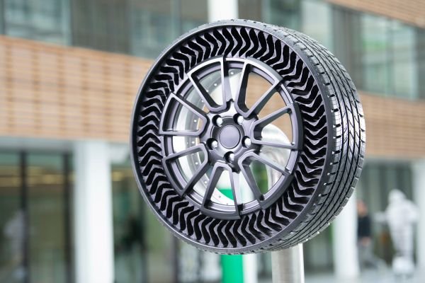 Michelin Introduces Airless Puncture-proof Tyre - Clean Future