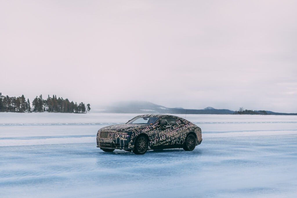 ROLLS-ROYCE SPECTRE