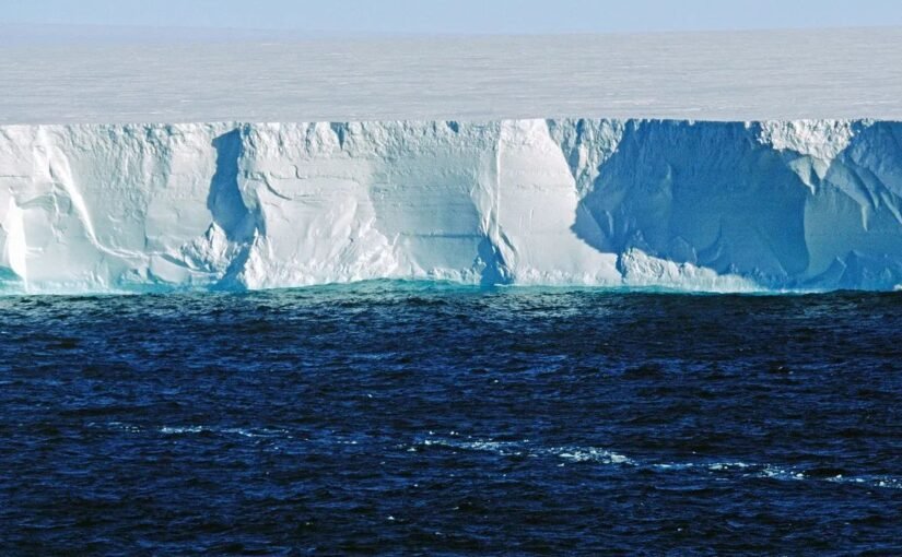 antarctica-glacier