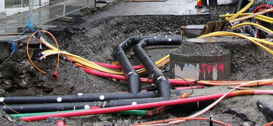 Old Abandoned Cables Are Poisoning Our Soil And Water