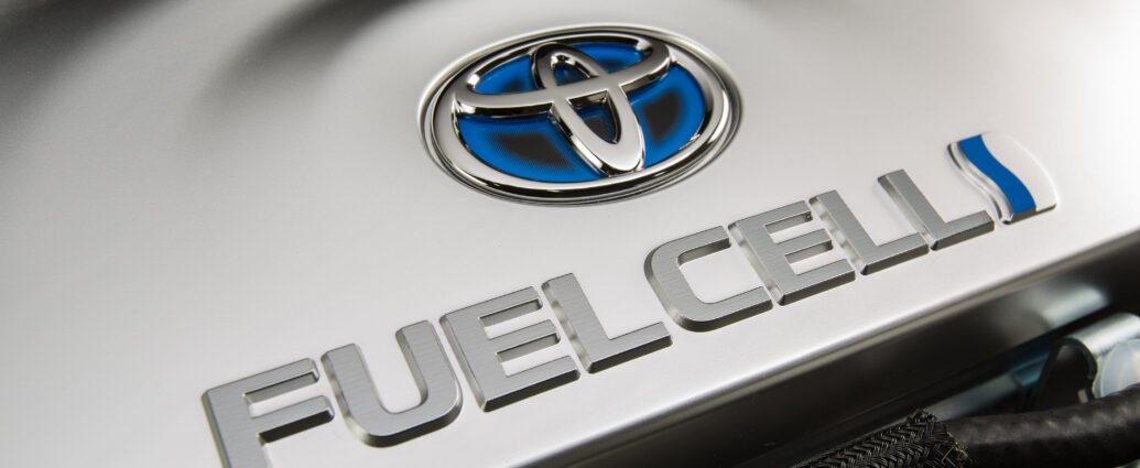 Toyota Fuel Cell Vehicles To Use Biowaste Hydrogen