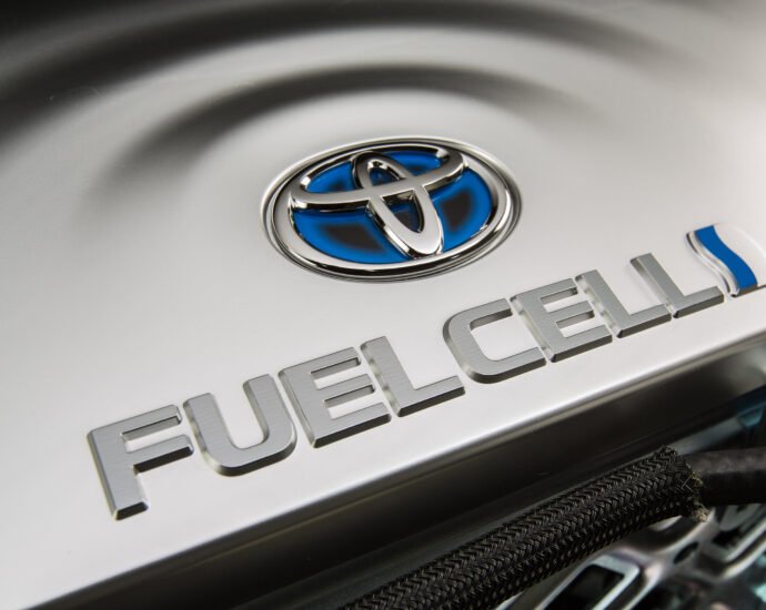 Toyota Fuel Cell Vehicles To Use Biowaste Hydrogen