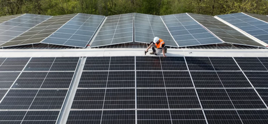 Rooftop Solar Adoption Hampered By Affordability Concerns!