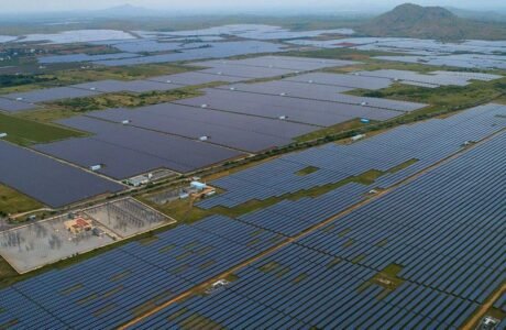 Waaree Powers Up 500 MW Solar Project in Karnataka with 200 MW of Domestic Content Requirement Compliant Panels