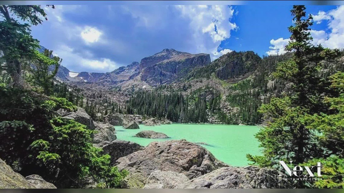 mountain lakes turning green